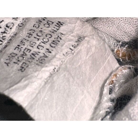 Beautiful women Renee C. Tan Leopard print shift dress with zipper up the back - Picture 7 of 7